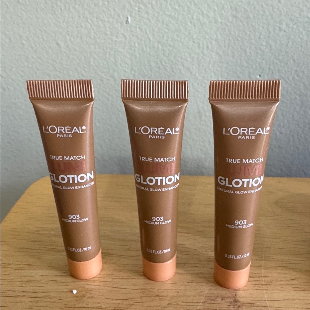 Makeup Bundle - Picture 4 of 6